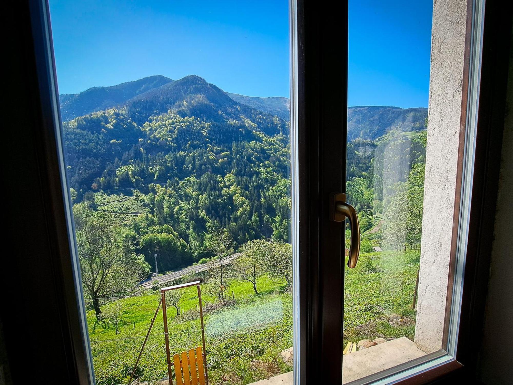 Апартаменты Hikers Hut Hisar Podbrdo Экстерьер фото